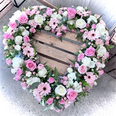 Pink open heart 